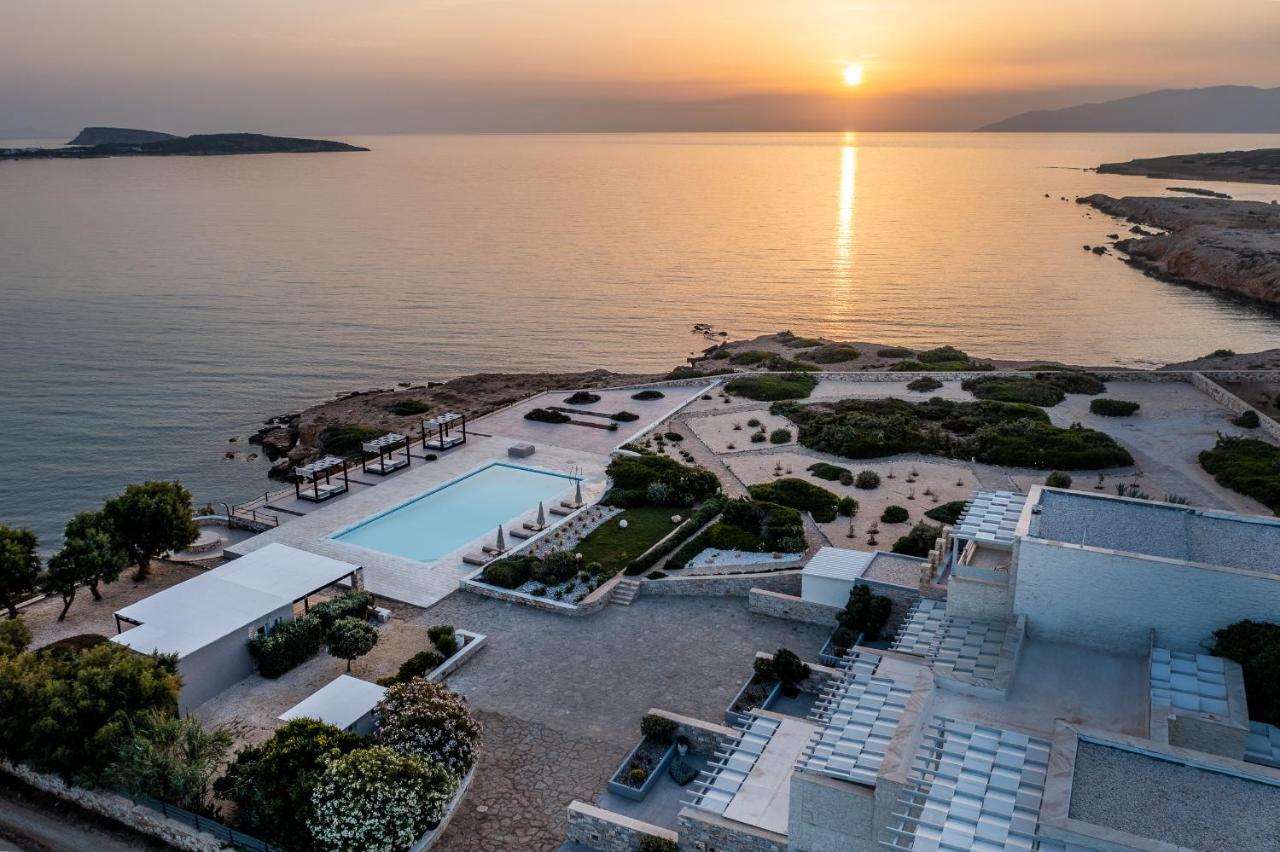 פארוס Ambassador Luxury Villas מראה חיצוני תמונה