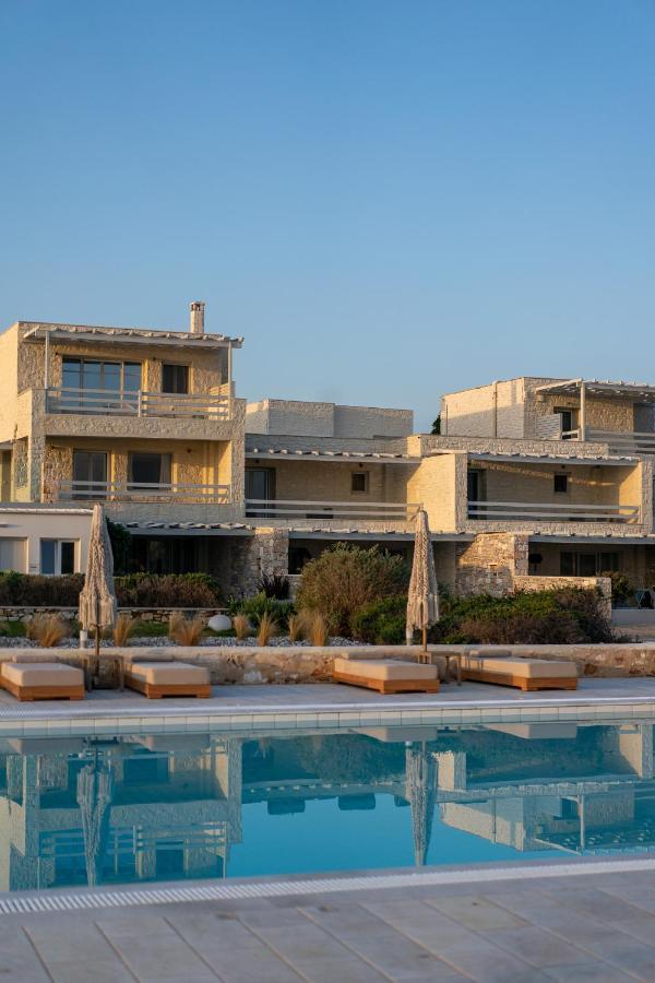 פארוס Ambassador Luxury Villas מראה חיצוני תמונה