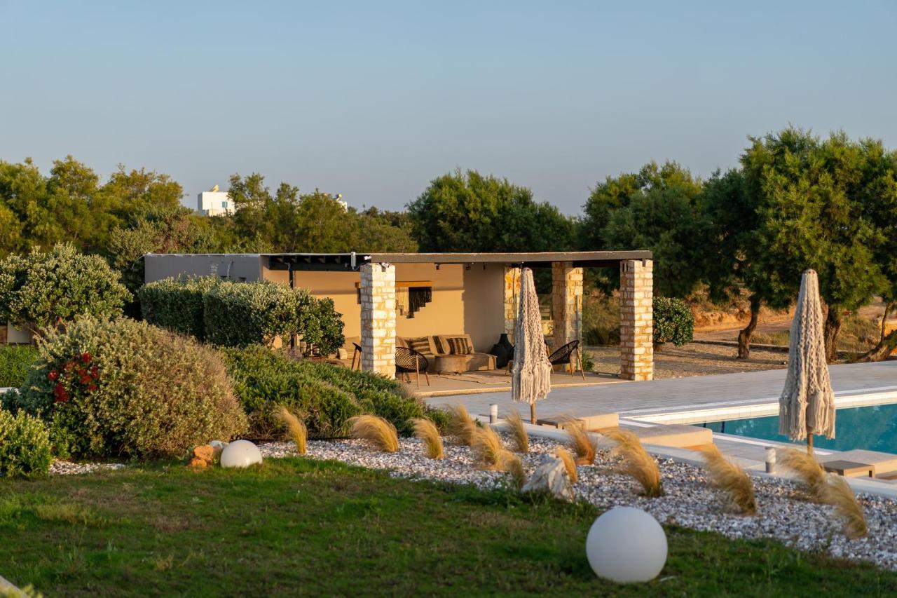 פארוס Ambassador Luxury Villas מראה חיצוני תמונה