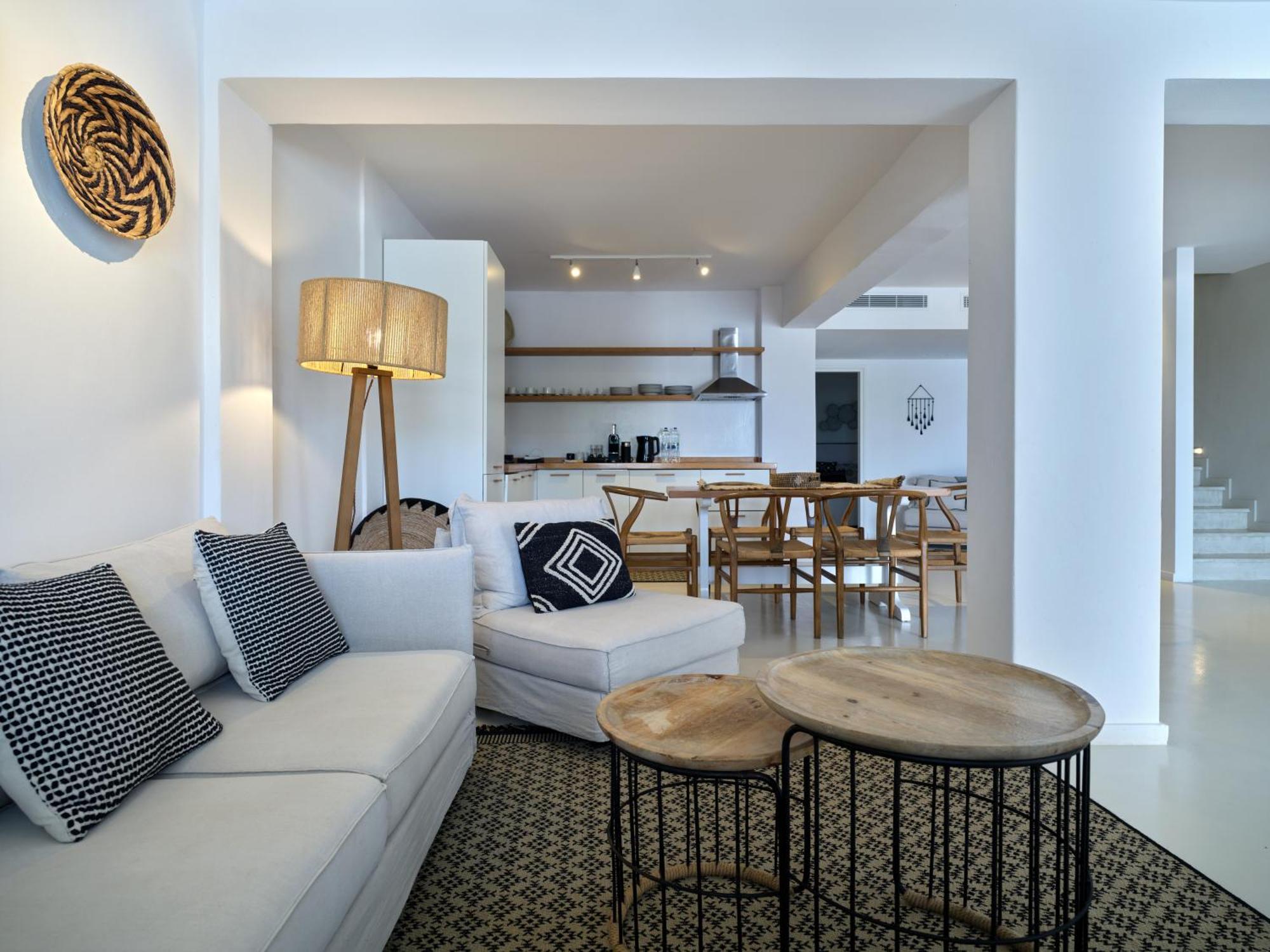 פארוס Ambassador Luxury Villas מראה חיצוני תמונה